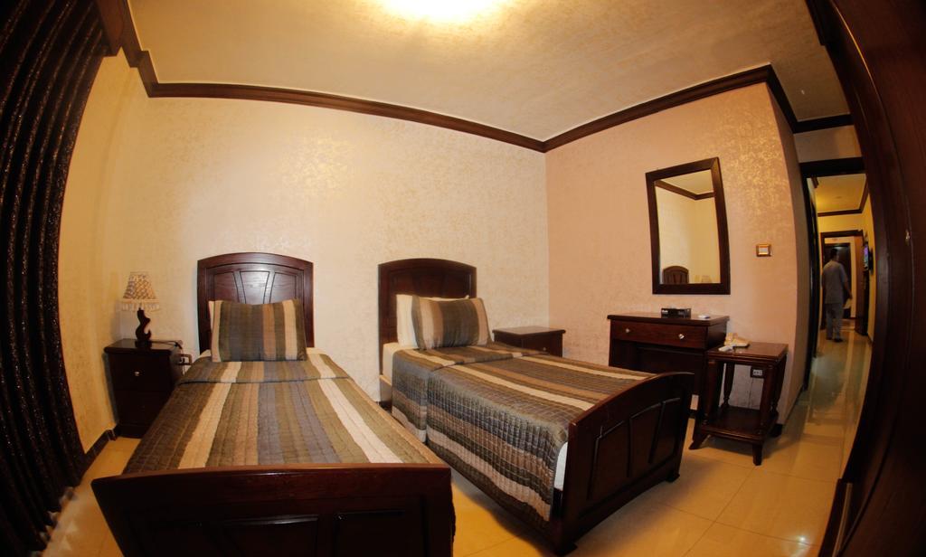 Nahas Plaza Irbid Quarto foto