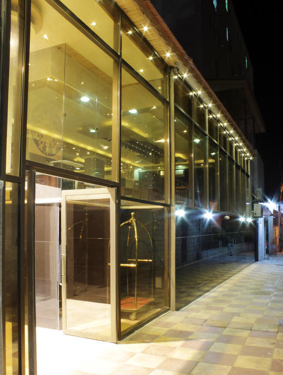 Nahas Plaza Irbid Exterior foto