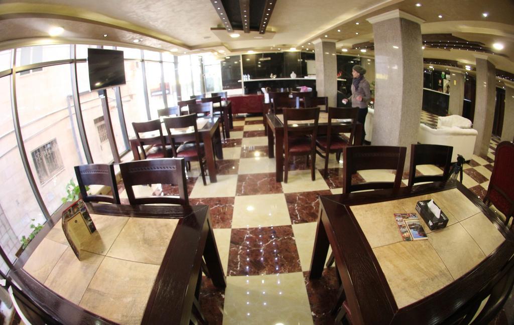 Nahas Plaza Irbid Exterior foto